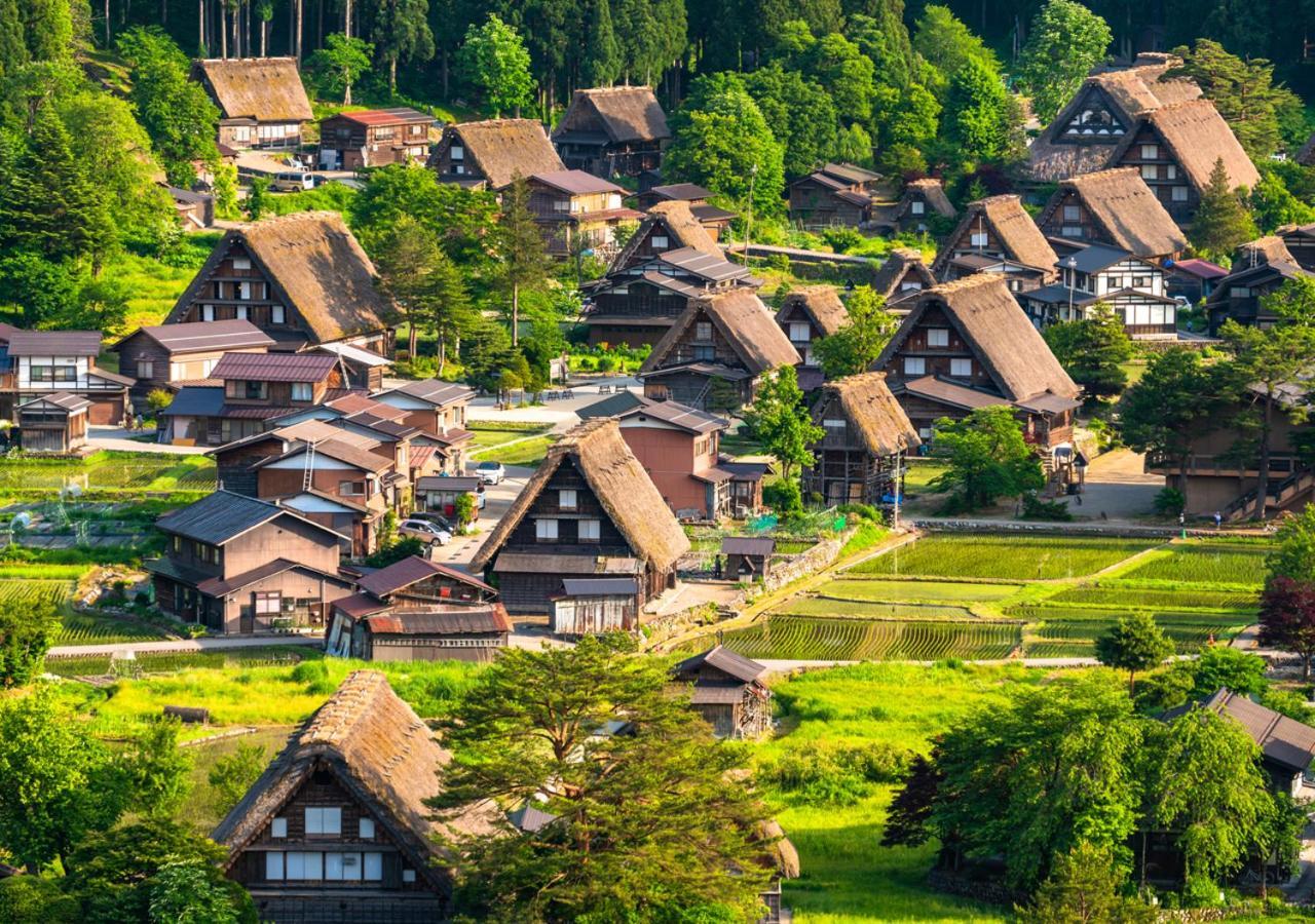 Hotel 筋肉と自然と遊ぶ宿 田島館 Takayama  Exterior foto